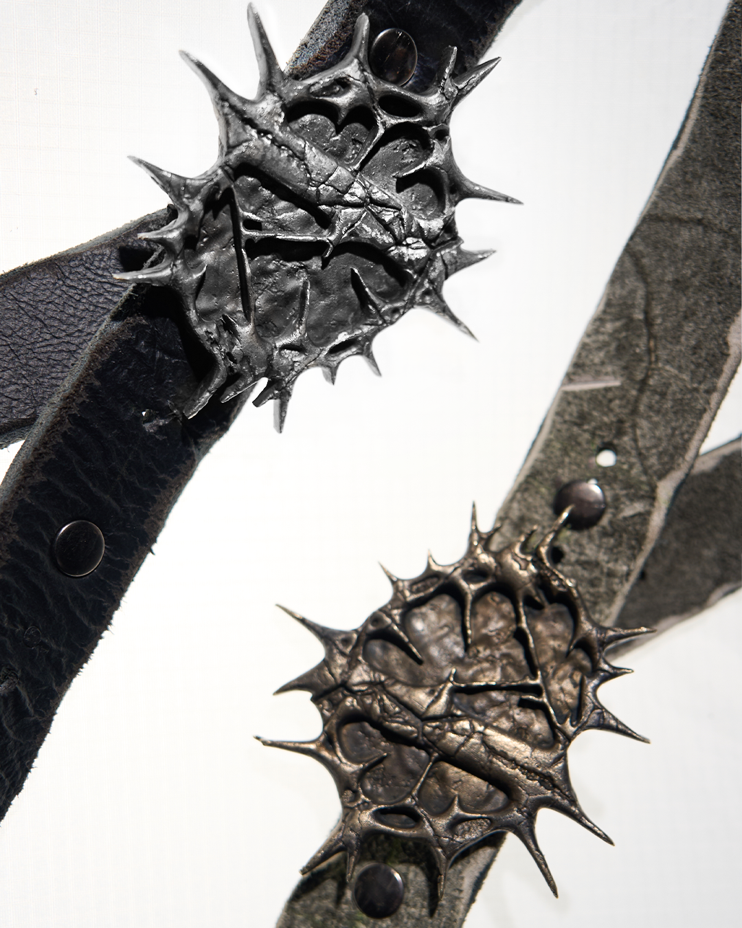 SILVER LOGO BELT
