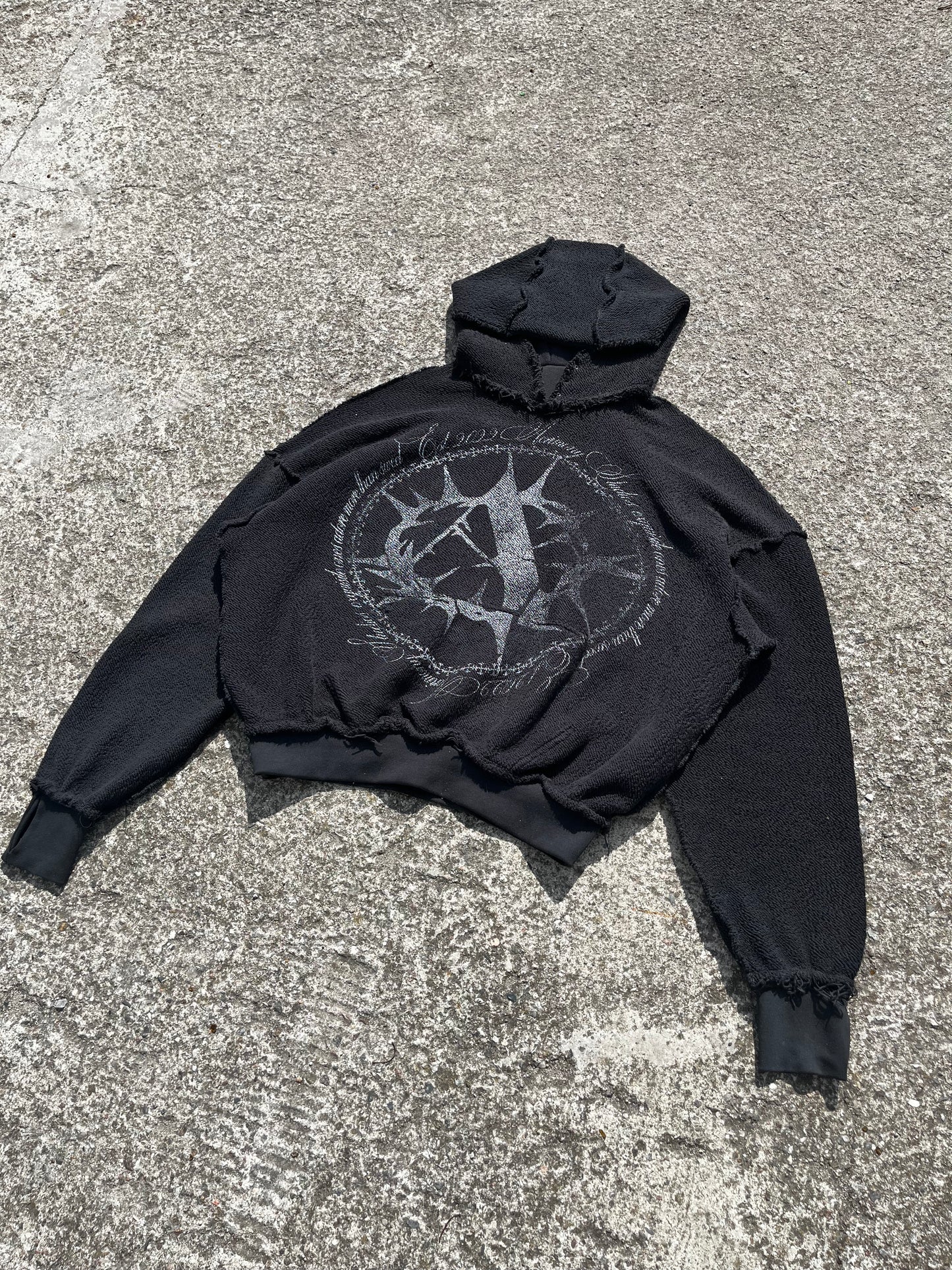 REVERSE HOODIE