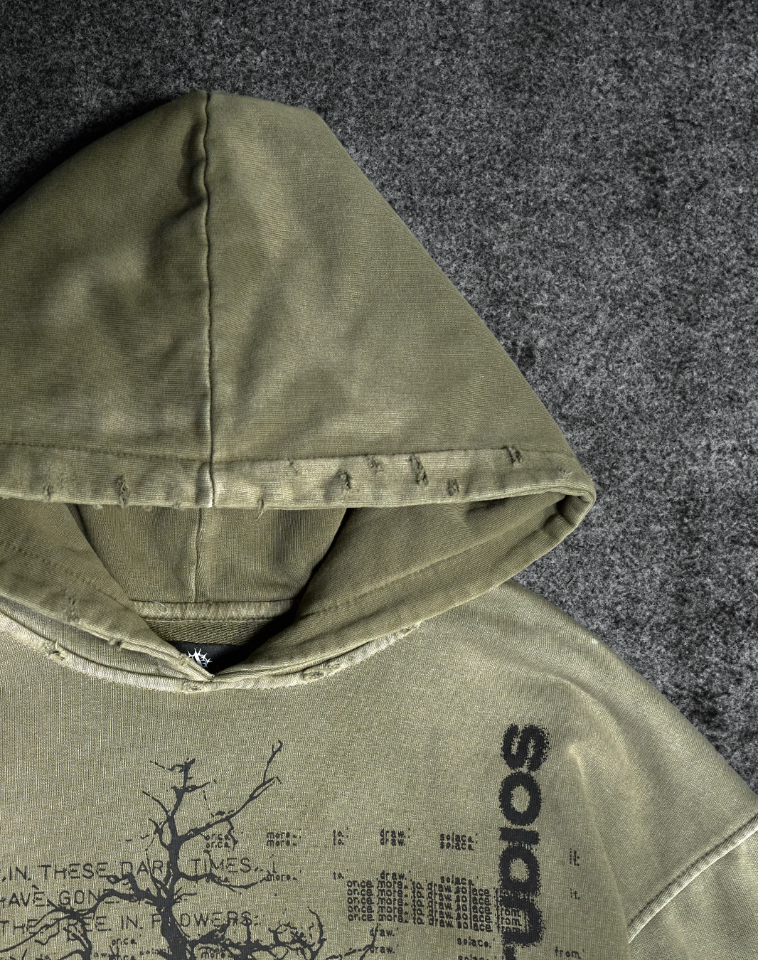 45.4644185, 9.1925697 HOODIE