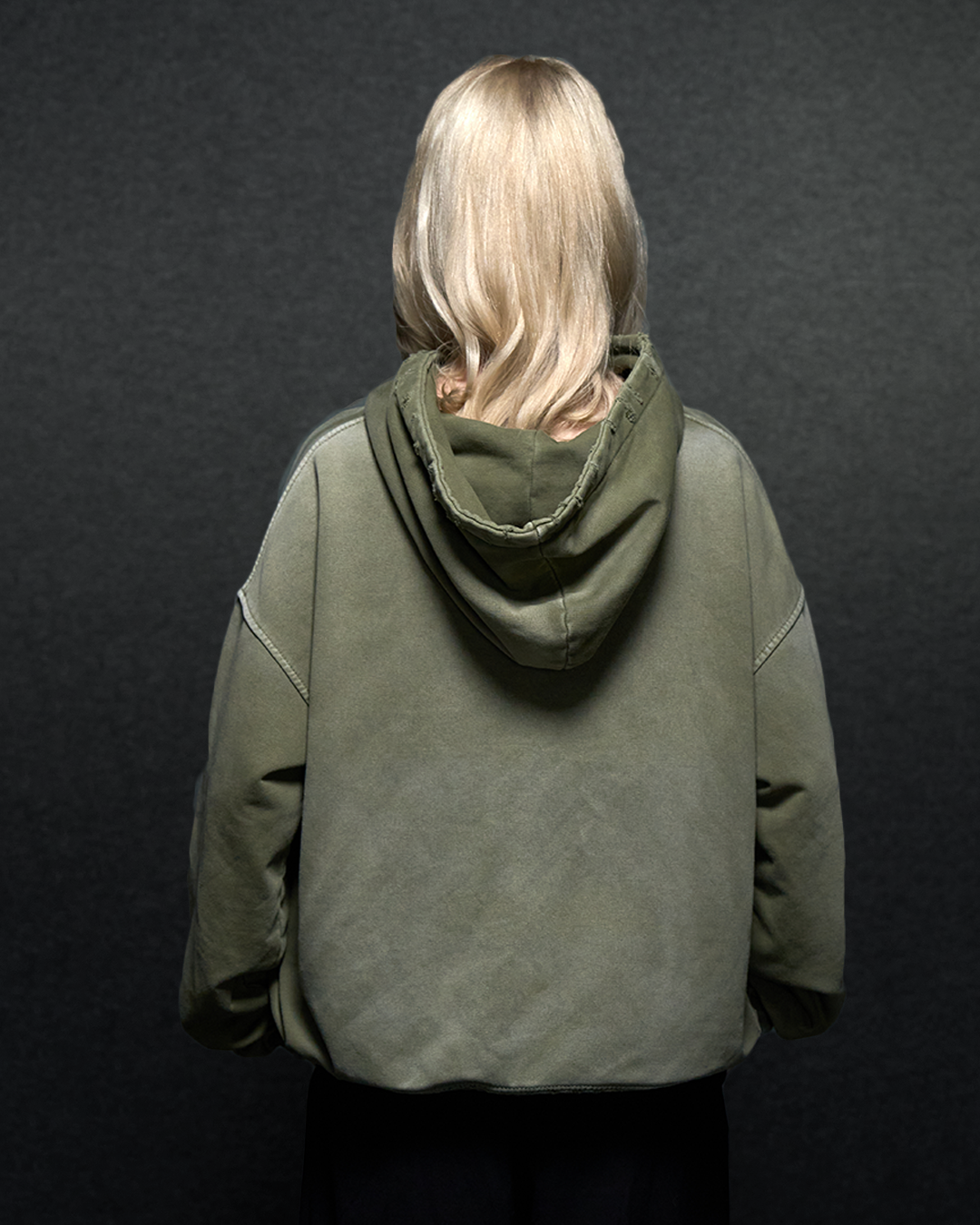 45.4644185, 9.1925697 HOODIE